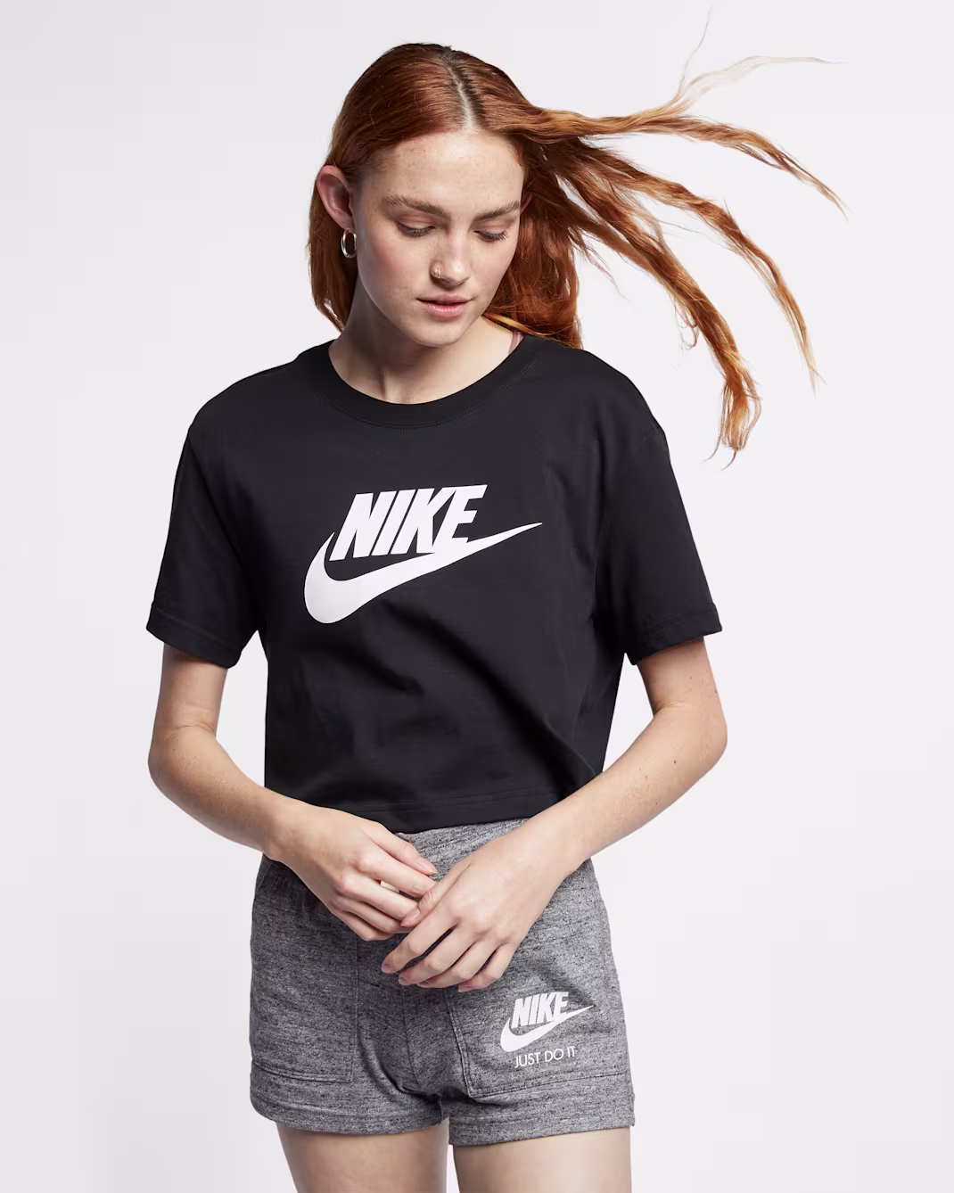 Nike Sportswear Essential Camiseta Cropped