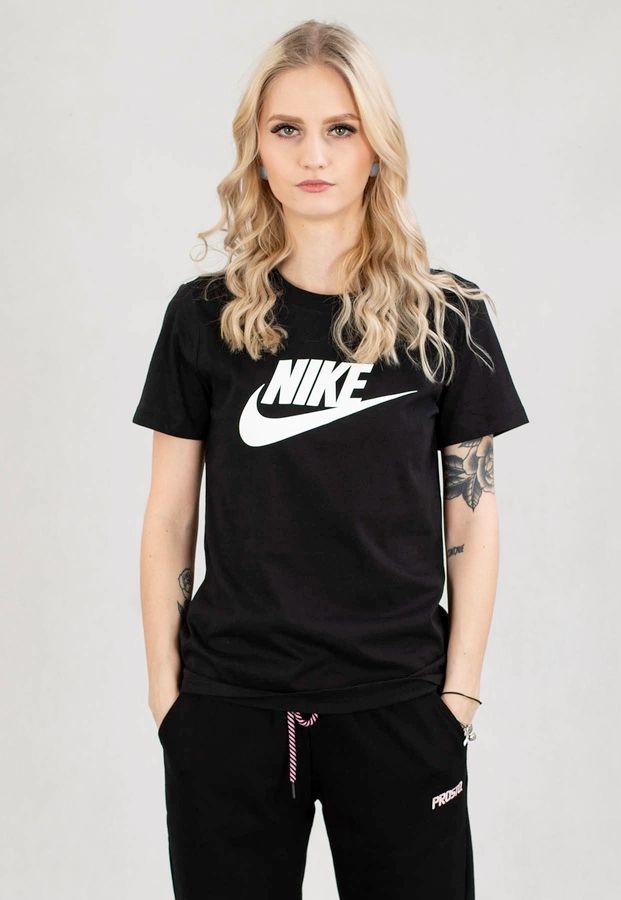 Nike Sportswear Essential Icon Futura Camiseta