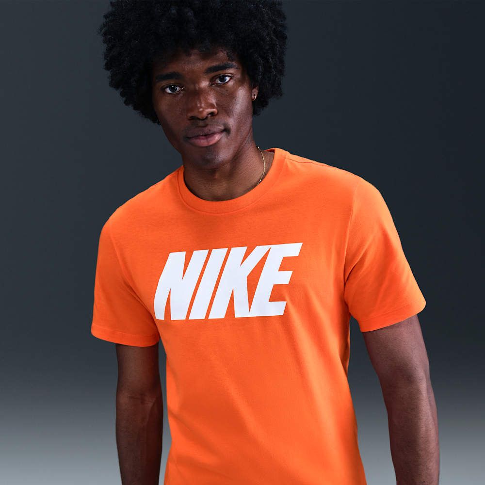 Nike Sportswear Tee Block 1